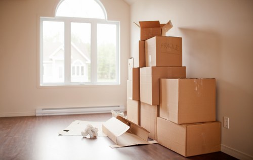 Professional Waterloo moving crew planning a relocation service