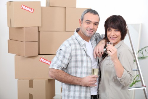 Careful packing and moving support for Waterloo customers